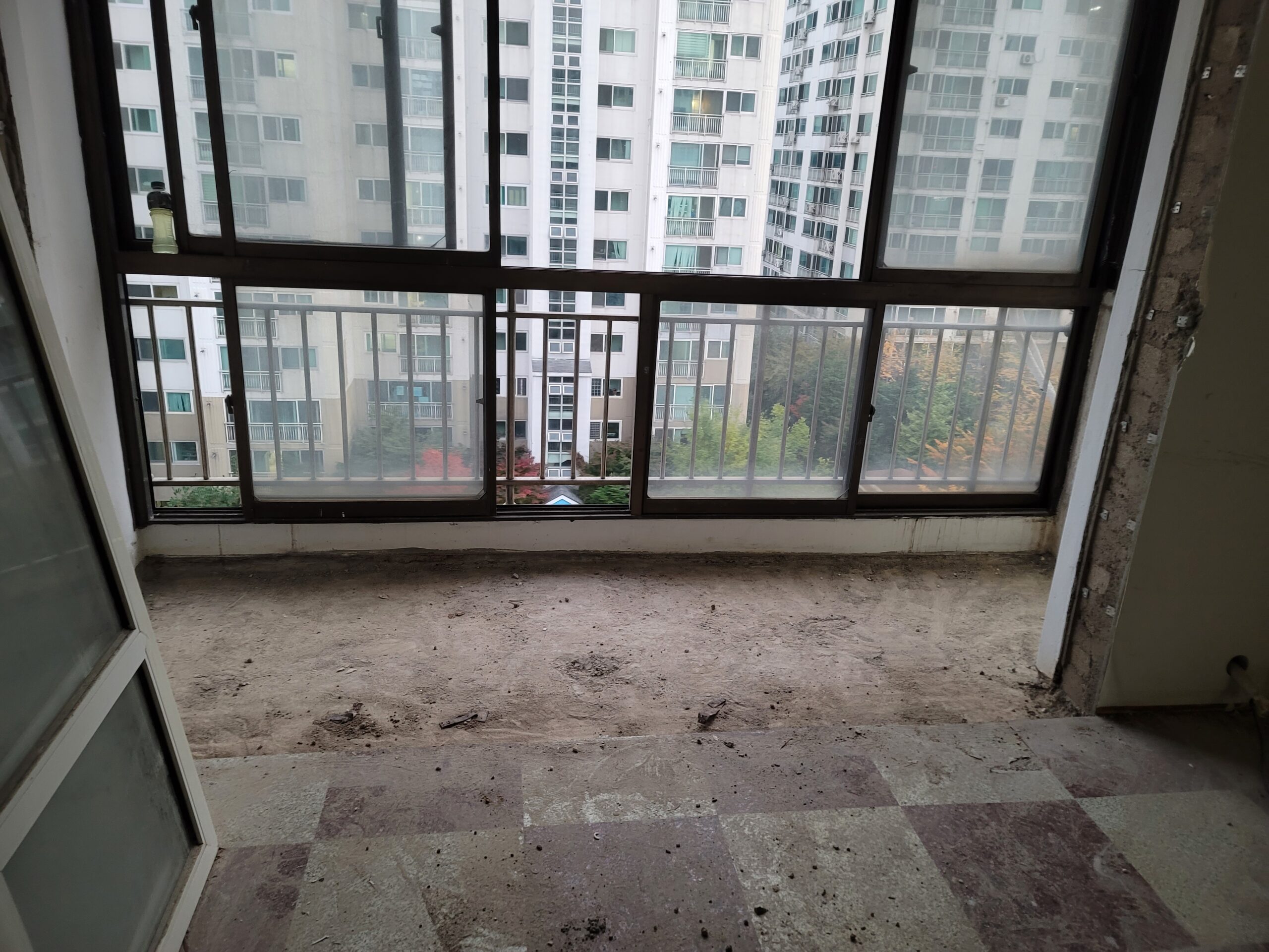 강동 아이파크 아파트 구조 철거 현장