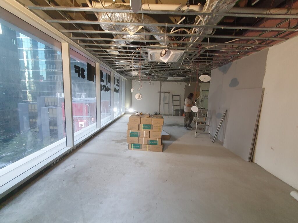 점포 철거 견적 받는 방법. 철거 비용 확인 전 꼭 알아야 할 것 4 상가철거01 2