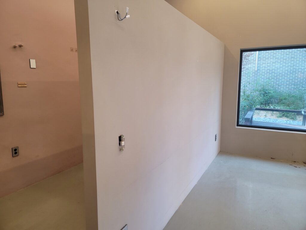 가벽 철거 후 내부 공간 구조 변화