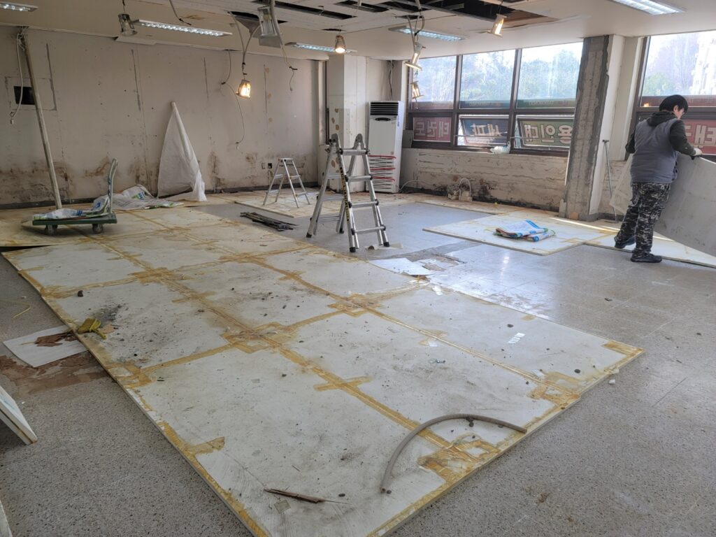 별내 태권도학원 철거 시공사례 | 학원 철거 및 원상복구 전문 공간철거 10 별내 철거업체 원상복구