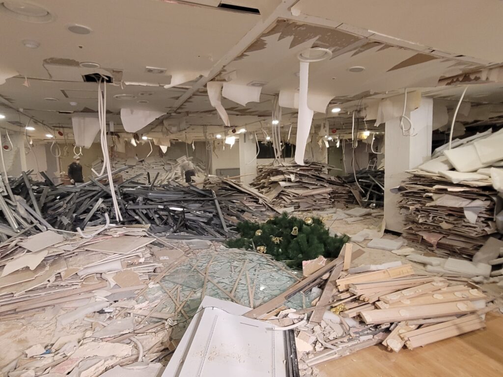 상가 철거 완료 후 내부 모습