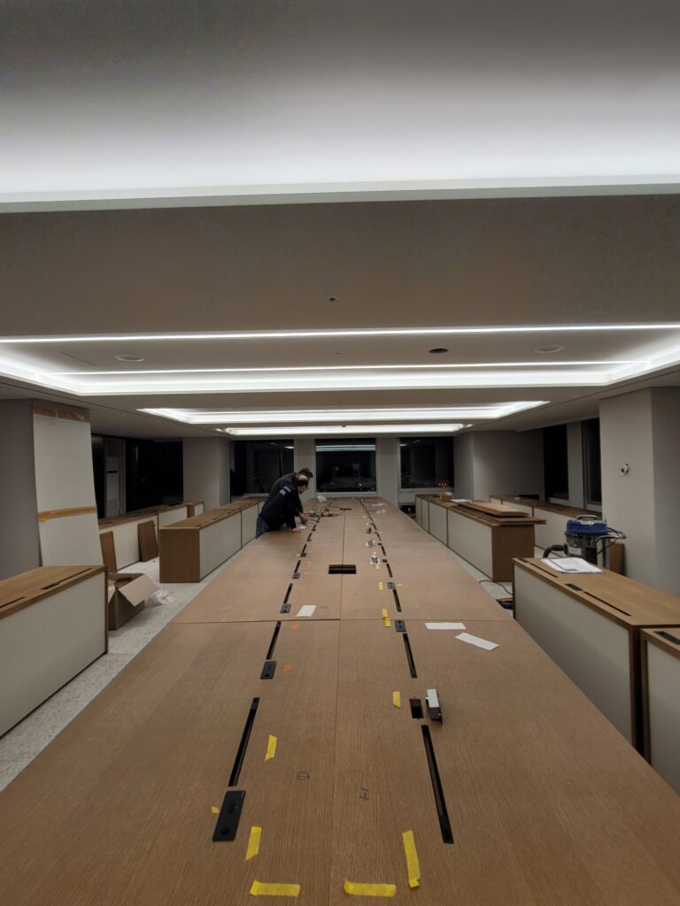 광화문 철거업체 | 대형 오피스 빌딩 1개층 전체 철거 시공사례 5 광화문 사무실 철거 전 모습