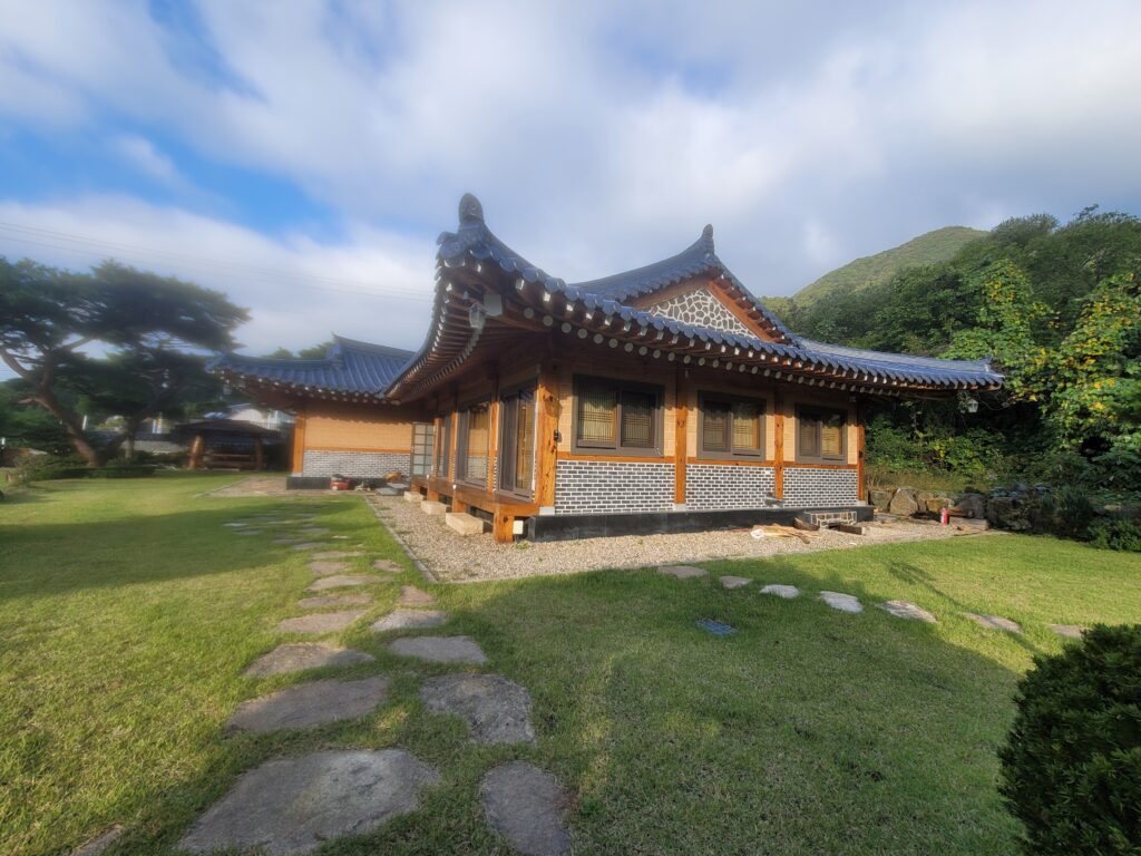 시공사례 양평 전통한옥 외부 전경 모습
