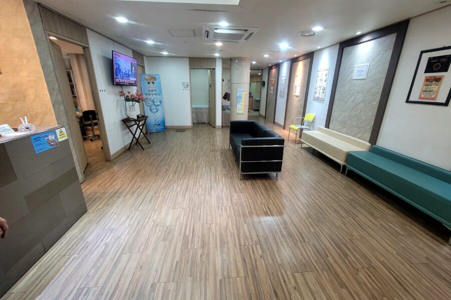 병원 철거 전 병실 내부